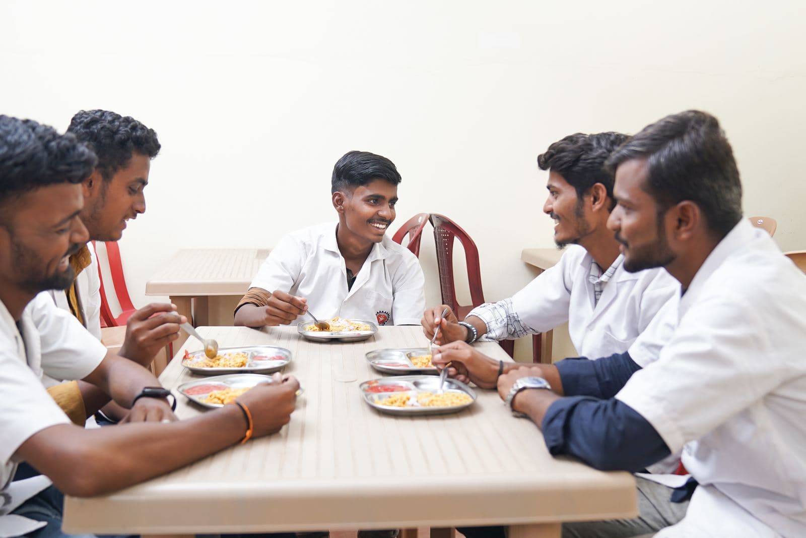 Students having lunch together