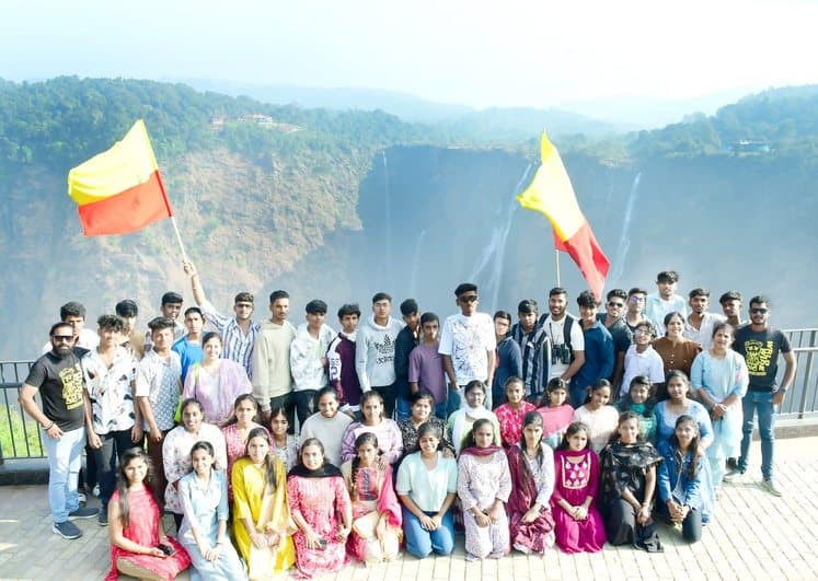 Students on an educational trip