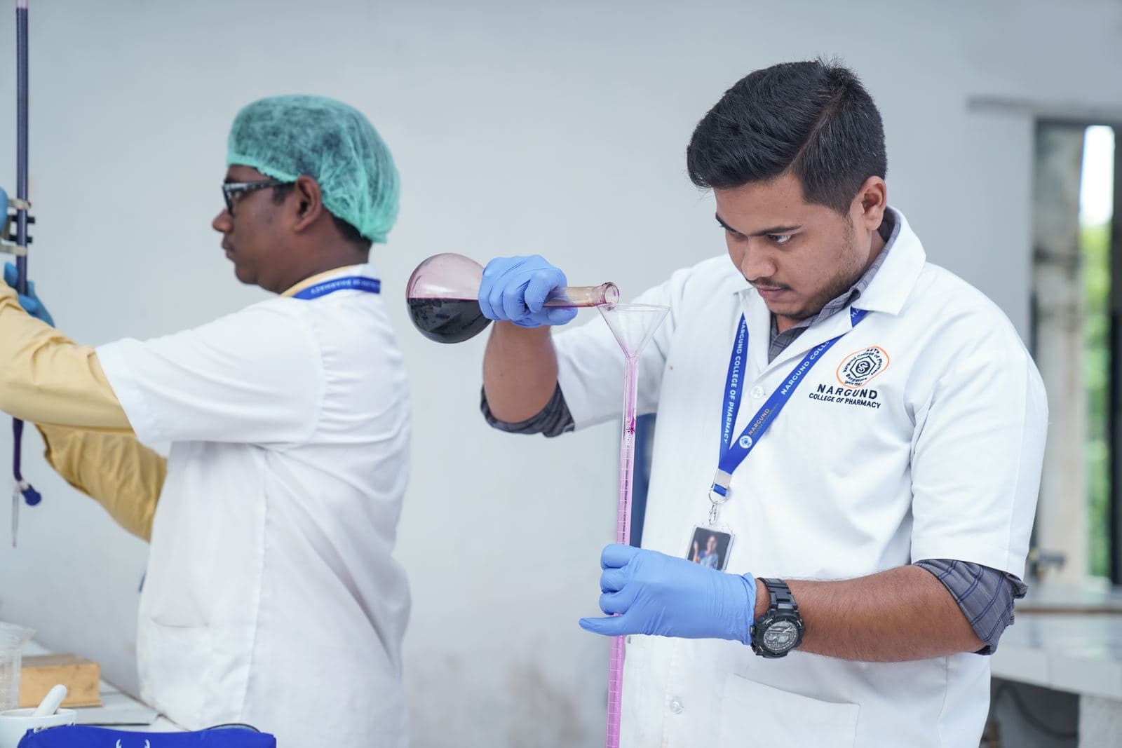 Students in the pharmaceutics lab