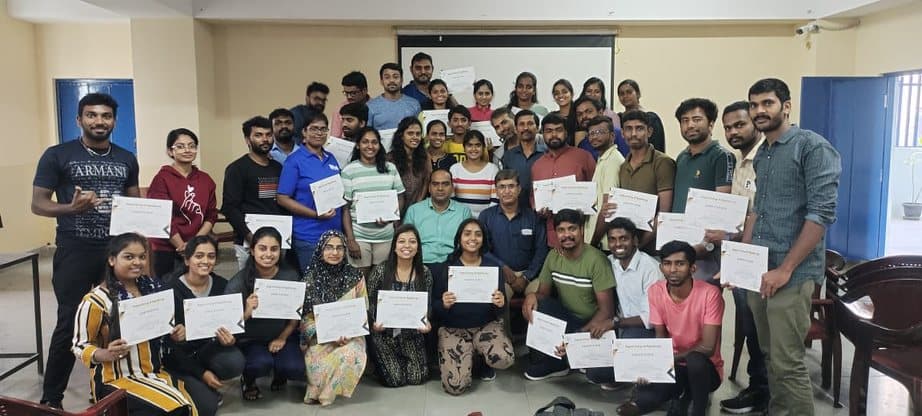 Osteopathy workshop participants with certificates